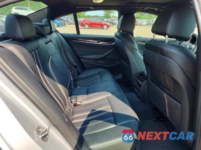 Zdjęcie 10 z 12 samochodu: 2018 BMW 530 XI VIN:WBAJA7C56JWA74829 - miniatura