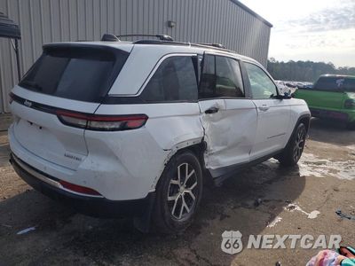 Trzecie zdjęcie samochodu z tyłu: 2025 JEEP GRAND CHEROKEE LIMITED VIN:1C4RJGBG3SC283499 - miniatura