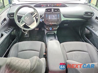 Zdjęcie 8 z 12 samochodu: 2018 TOYOTA PRIUS TWO VIN:JTDKBRFUXJ3596428 - miniatura