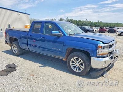 Czwarte zdjęcie samochodu z boku: 2019 CHEVROLET SILVERADO LD K1500 LT VIN:2GCVKPEC1K1100076 - miniatura