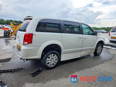 Trzecie zdjęcie samochodu z tyłu: 2018 DODGE GRAND CARAVAN SE VIN:2C7WDGBG0JR303713 - miniatura