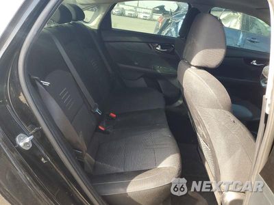 Zdjęcie 10 z 12 samochodu: 2019 KIA FORTE S VIN:3KPF34AD7KE012425 - miniatura