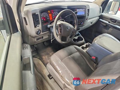 Zdjęcie 8 z 13 samochodu: 2020 NISSAN NV 2500 HD SV VIN:1N6BF0LY1LN806295 - miniatura