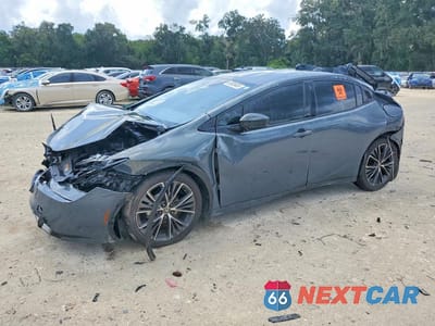 2024 TOYOTA PRIUS JTDACAAU3R3027000 - główne zdjęcie licytacji z USA - miniatura