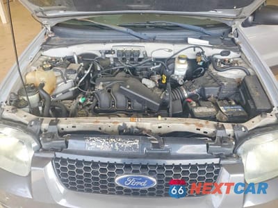 Zdjęcie 12 z 13 samochodu: 2005 FORD ESCAPE XLT VIN:1FMYU93165KA67418 - miniatura