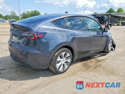 Trzecie zdjęcie samochodu z tyłu: 2024 TESLA MODEL Y VIN:7SAYGDEE8RA244598 - miniatura