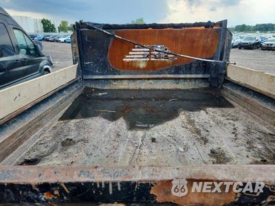 Zdjęcie 10 z 12 samochodu: 2016 GMC SIERRA K3500 DUMP TRUCK VIN:1GD32VCG3GZ277191 - miniatura