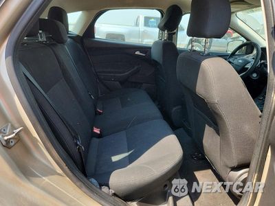 Zdjęcie 10 z 12 samochodu: 2017 FORD FOCUS SE VIN:1FADP3K24HL217113 - miniatura