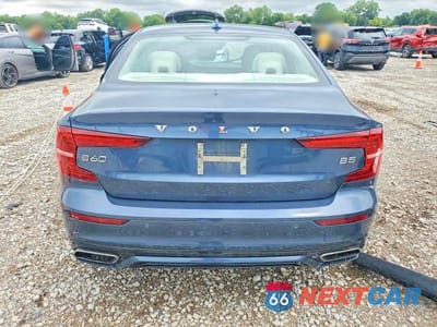 Zdjęcie 6 z 13 samochodu: 2022 VOLVO S60 B5 MOMENTUM VIN:7JRL12FZ6NG161030 - miniatura