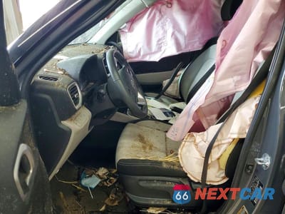 Zdjęcie 7 z 13 samochodu: 2025 HYUNDAI VENUE SEL VIN:KMHRC8A39SU403049 - miniatura