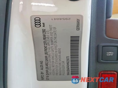 Zdjęcie 12 z 12 samochodu: 2017 AUDI A4 PREMIUM VIN:WAUGNAF40HN029073 - miniatura