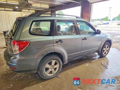 Trzecie zdjęcie samochodu z tyłu: 2011 SUBARU FORESTER 2.5X VIN:JF2SHABC3BH727833 - miniatura