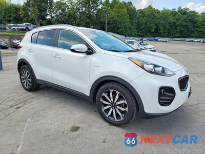 Czwarte zdjęcie samochodu z boku: 2019 KIA SPORTAGE EX VIN:KNDPNCAC9K7582197 - miniatura