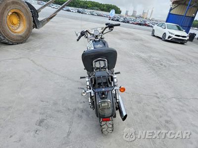 Czwarte zdjęcie samochodu z boku: 2011 HARLEY-DAVIDSON XLH1200 C VIN:1HD1CT361BC417544 - miniatura