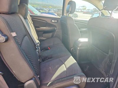Zdjęcie 11 z 13 samochodu: 2020 DODGE JOURNEY SE VIN:3C4PDCAB5LT275763 - miniatura