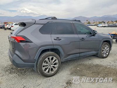Trzecie zdjęcie samochodu z tyłu: 2022 TOYOTA RAV4 XLE PREMIUM VIN:2T3C1RFV6NC186858 - miniatura