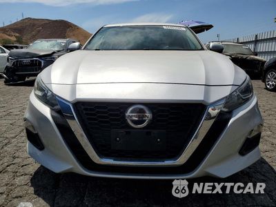 Piąte zdjęcie samochodu w środku: 2019 NISSAN ALTIMA S VIN:1N4BL4BVXKC159180 - miniatura
