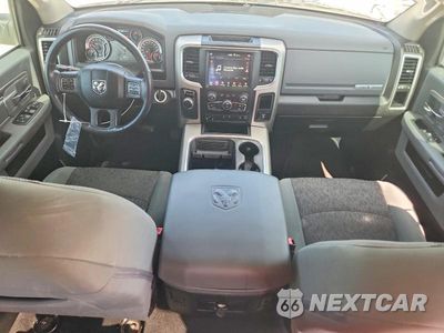 Zdjęcie 8 z 12 samochodu: 2018 RAM 1500 SLT VIN:1C6RR6LM6JS355914 - miniatura