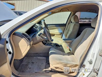 Zdjęcie 7 z 12 samochodu: 2006 HONDA ACCORD SE VIN:1HGCM56346A016996 - miniatura
