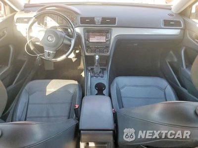 Zdjęcie 8 z 12 samochodu: 2015 VOLKSWAGEN PASSAT S VIN:1VWAS7A34FC103524 - miniatura