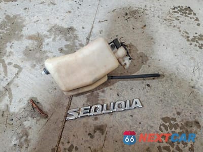 Zdjęcie 13 z 14 samochodu: 2005 TOYOTA SEQUOIA SR5 VIN:5TDZT34A15S260060 - miniatura