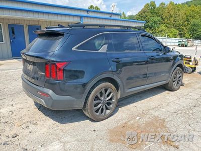 Trzecie zdjęcie samochodu z tyłu: 2021 KIA SORENTO EX VIN:5XYRHDLF4MG068843 - miniatura