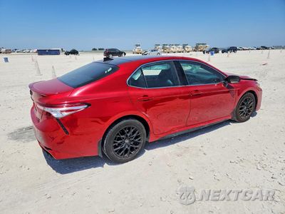 Trzecie zdjęcie samochodu z tyłu: 2020 TOYOTA CAMRY XSE VIN:4T1K61AK4LU320511 - miniatura