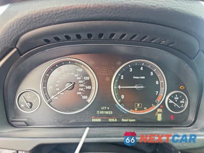 Zdjęcie 9 z 12 samochodu: 2015 BMW X5 SDRIVE35I VIN:5UXKR2C5XF0H38268 - miniatura