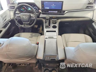Zdjęcie 8 z 13 samochodu: 2025 TOYOTA SIENNA XLE 7-PASSENGER VIN:5TDJSKFCXSS208141 - miniatura