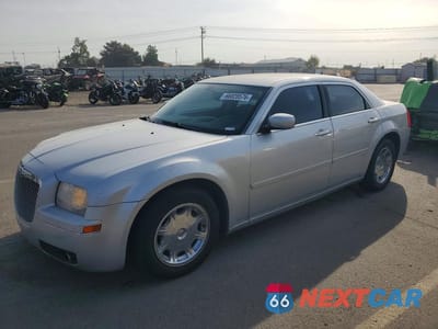 2005 CHRYSLER 300 TOURING 2C3JA53G75H642097 - główne zdjęcie licytacji z USA - miniatura