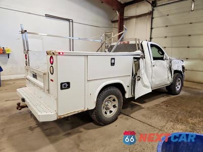 Trzecie zdjęcie samochodu z tyłu: 2016 CHEVROLET SILVERADO K1500 VIN:1GBNKNEC8GZ178393 - miniatura