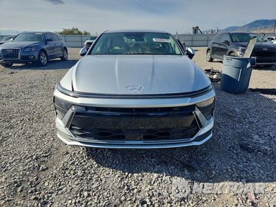 Piąte zdjęcie samochodu w środku: 2025 HYUNDAI SONATA SE VIN:KMHL24JA6SA439010 - miniatura