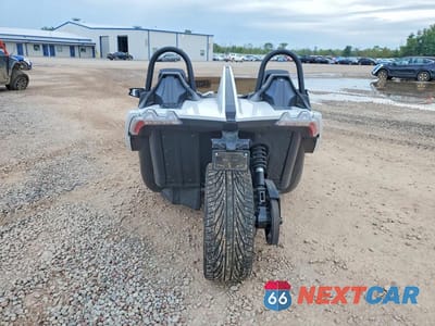 Czwarte zdjęcie samochodu z boku: 2024 POLARIS SLINGSHOT S WITH TECHNOLOGY PACKAGE VIN:57XAATGD4R8163025 - miniatura