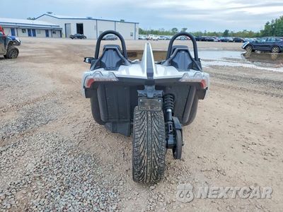 Czwarte zdjęcie samochodu z boku: 2024 POLARIS SLINGSHOT S WITH TECHNOLOGY PACKAGE VIN:57XAATGD4R8163025 - miniatura