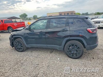 Drugie zdjęcie samochodu z przodu: 2025 JEEP COMPASS LATITUDE VIN:3C4NJDBN5ST586591 - miniatura