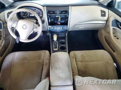 Zdjęcie 8 z 12 samochodu: 2015 NISSAN ALTIMA 2.5 S VIN:1N4AL3AP3FC202871 - miniatura