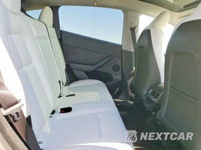 Zdjęcie 10 z 12 samochodu: 2024 TESLA MODEL Y VIN:7SAYGDEE2RF082552 - miniatura