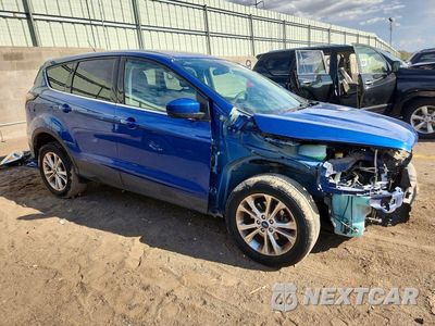 Czwarte zdjęcie samochodu z boku: 2017 FORD ESCAPE SE VIN:1FMCU0GD9HUB59934 - miniatura