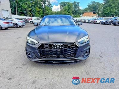 Piąte zdjęcie samochodu w środku: 2021 AUDI A5 PREMIUM PLUS 45 VIN:WAUTAAF58MA012431 - miniatura