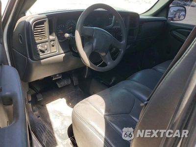 Zdjęcie 8 z 12 samochodu: 2005 CHEVROLET SILVERADO K1500 VIN:1GCEK14V25Z273309 - miniatura