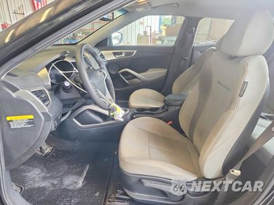 Zdjęcie 7 z 13 samochodu: 2013 HYUNDAI VELOSTER BASE VIN:KMHTC6AD8DU129316 - miniatura