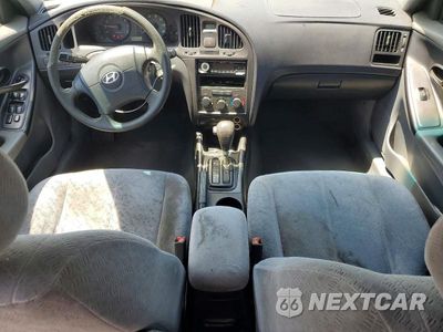 Zdjęcie 8 z 12 samochodu: 2004 HYUNDAI ELANTRA GLS VIN:KMHDN46D04U828273 - miniatura
