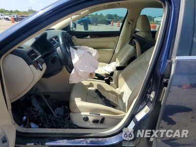 Zdjęcie 7 z 12 samochodu: 2012 VOLKSWAGEN PASSAT SEL VIN:1VWCN7A38CC105630 - miniatura