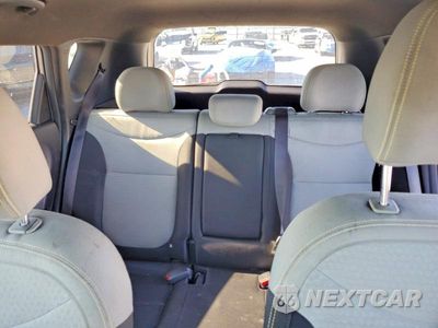 Zdjęcie 10 z 13 samochodu: 2016 KIA SOUL + VIN:KNDJP3A51G7276068 - miniatura