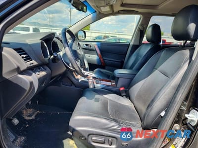 Zdjęcie 7 z 13 samochodu: 2013 TOYOTA HIGHLANDER HYBRID LIMITED VIN:JTEDC3EH8D2016672 - miniatura
