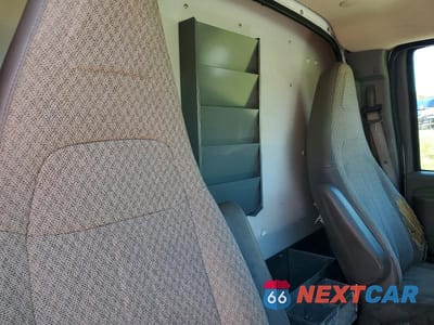 Zdjęcie 10 z 12 samochodu: 2016 CHEVROLET EXPRESS G3500 VIN:1GB0GRFG6G1203276 - miniatura