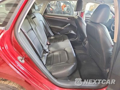 Zdjęcie 10 z 12 samochodu: 2017 VOLKSWAGEN PASSAT SE VIN:1VWBT7A35HC029650 - miniatura