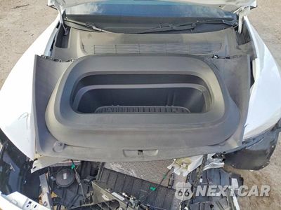 Zdjęcie 11 z 12 samochodu: 2026 TESLA MODEL Y VIN:7SAYGDED8TF404996 - miniatura
