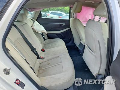 Zdjęcie 10 z 12 samochodu: 2023 HYUNDAI SONATA SEL VIN:KMHL64JA2PA269921 - miniatura