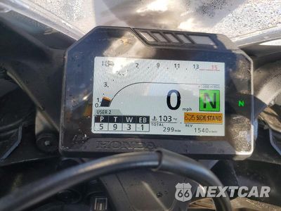 Zdjęcie 7 z 9 samochodu: 2026 HONDA CBR1000 RR VIN:JH2SC7719TK900614 - miniatura